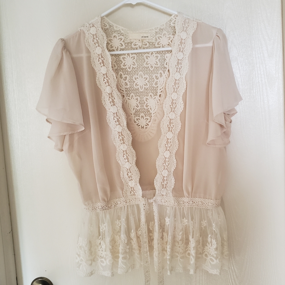 Modcloth Open Front Top L